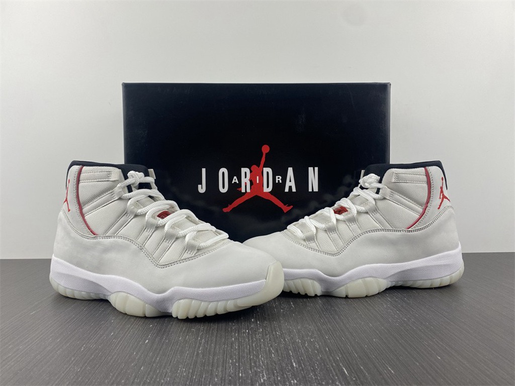 Air Jordan 11 ??Platinum Tint